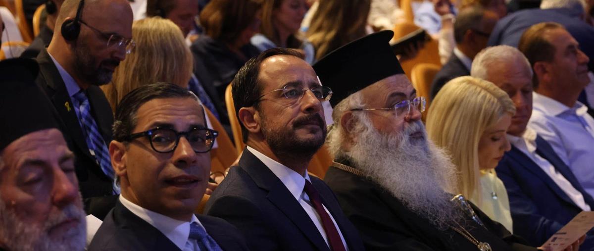 Άρση βίζας, Προεδρία ΕΕ και ισχυρές διεθνείς σχέσεις προτεραιότητες των απόδημων