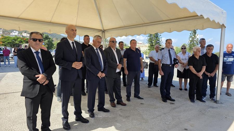 Προσηλωμένη στην προσπάθεια για επανέναρξη ουσιαστικών διαπραγματεύσεων η Κυβέρνηση