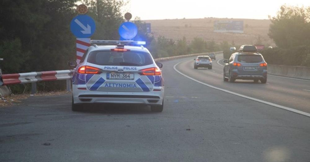 Κυκλοφοριακό κομφούζιο μετά από τροχαίο στον αυτοκινητόδρομο Κυκλοφοριακό κομφούζιο μετά από τροχαίο στον αυτοκινητόδρομο