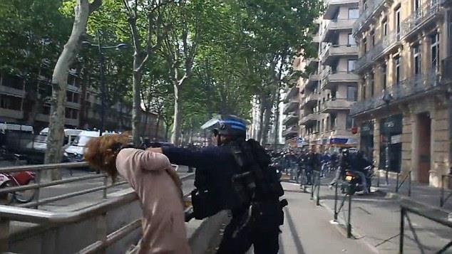 αστυνομικός 1