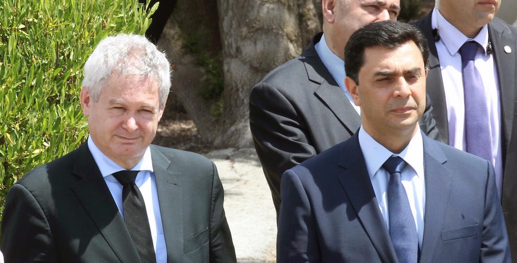 μαυρο