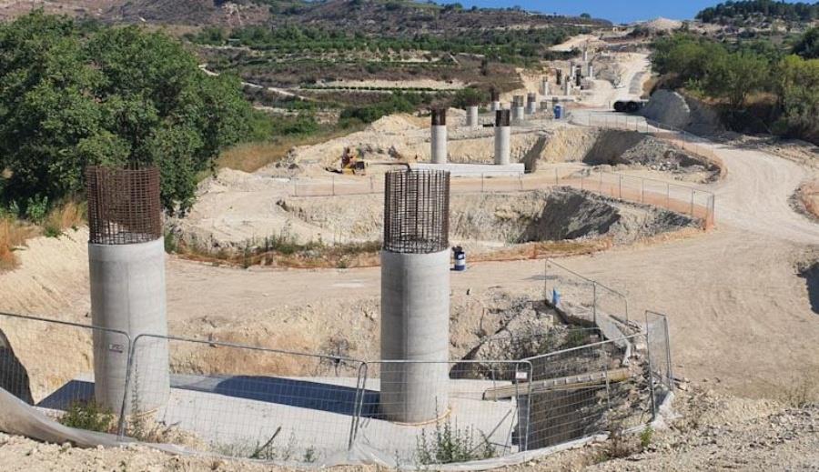 Προσφυγή φέρνει νέες καθυστερήσεις για το δρόμο Πάφου και Πόλης-Υπολογισμοί για πισωγύρισμα ενός με ενάμιση μήνα Προσφυγή φέρνει νέες καθυστερήσεις για το δρόμο Πάφου και Πόλης-Υπολογισμοί για πισωγύρισμα ενός με ενάμιση μήνα