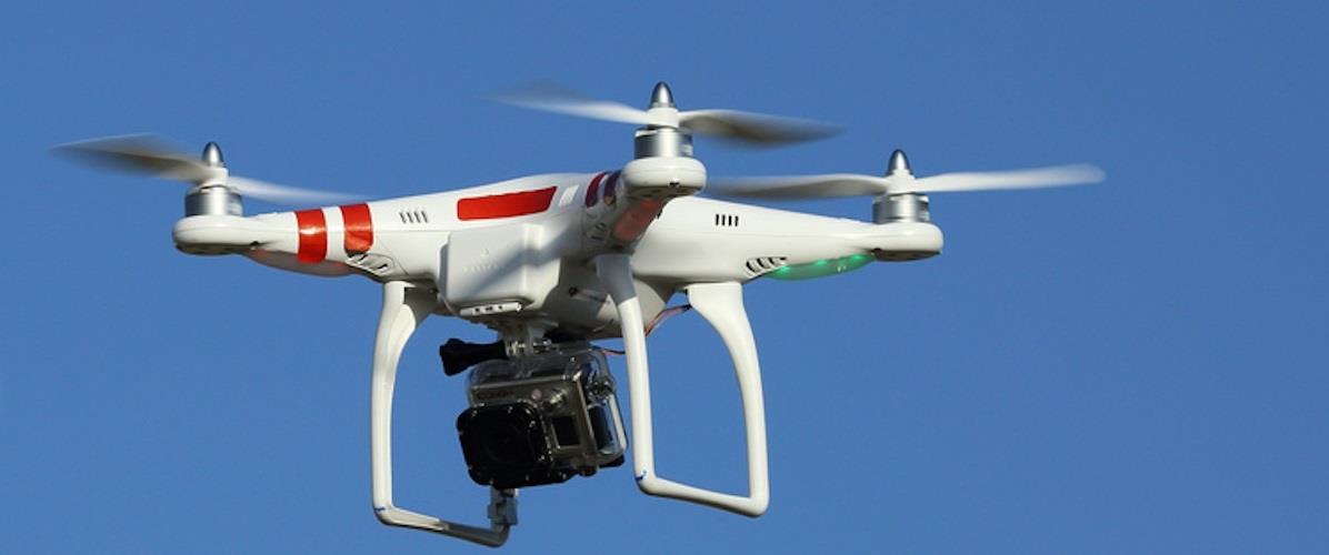 DRONES 