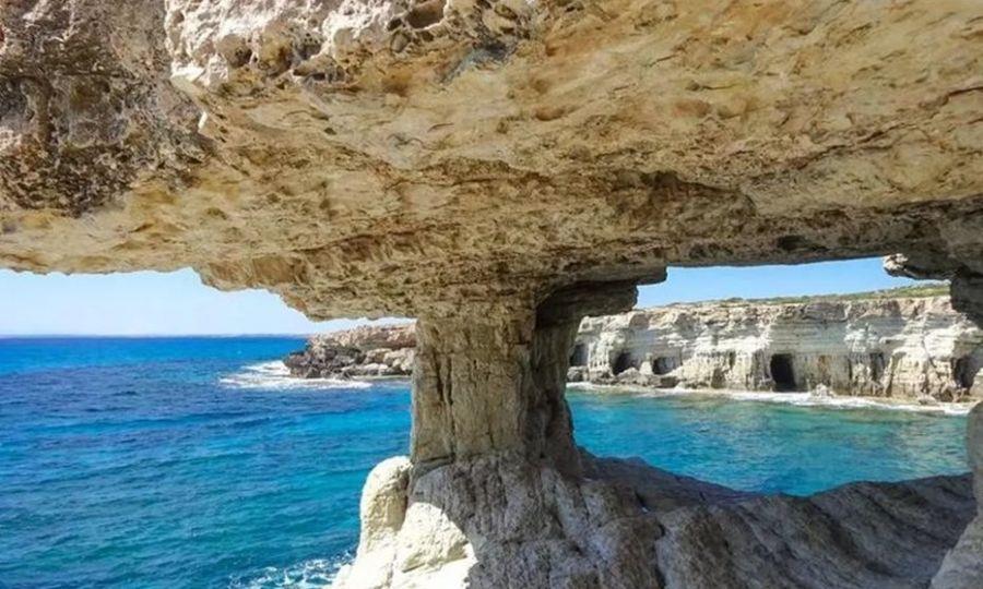 Νέο ατύχημα στις θαλασσινές σπηλιές στο Κάβο Γκρέκο-Διασώθηκαν τέσσερα άτομα, ένας τραυματίας Νέο ατύχημα στις θαλασσινές σπηλιές στο Κάβο Γκρέκο-Διασώθηκαν τέσσερα άτομα, ένας τραυματίας