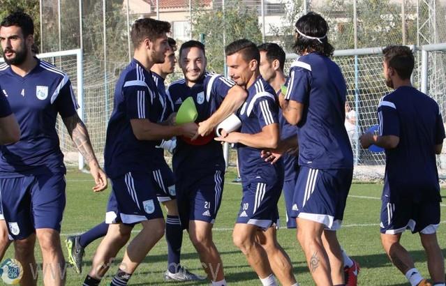 Στιγμιότυπο από τη σημερινή προπόνηση της Εθνικής Ανδρών. Περισσότερες φωτογραφίες στην υφιστάμενη σελίδα, δεξιά.
