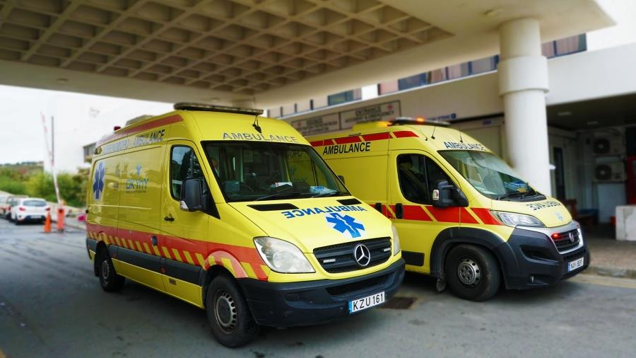 Όχημα παρέσυρε και τραυμάτισε πεζό στην Κακοπετριά-Μεταφέρθηκε στο νοσοκομείο