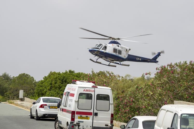 Τον τραυματία αστυνομικό επισκέφθηκαν το πρωί ο Πρόεδρος της Δημοκρατίας, ο Υπουργός Δικαιοσύνης και ο Αρχηγός Αστυνομίας.