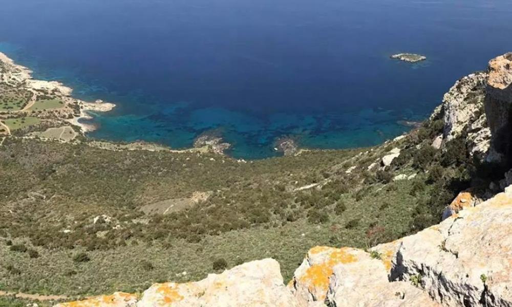 b_akamas_pic