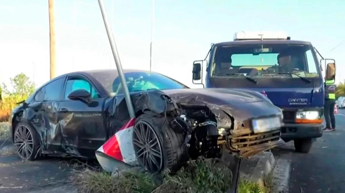 Αρνείται την εγκατάλειψη η 45χρονη οδηγός της Porsche-«Ήμουν στο νοσοκομείο, ειδοποιήθηκε η Αστυνομία» Αρνείται την εγκατάλειψη η 45χρονη οδηγός της Porsche-«Ήμουν στο νοσοκομείο, ειδοποιήθηκε η Αστυνομία»
