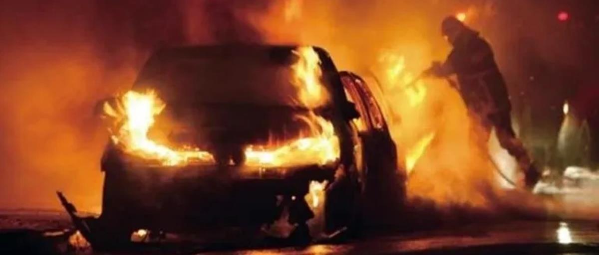 Εμπρησμός πίσω από τη φωτιά σε όχημα ιδιοκτήτη εργοληπτικής εταιρείας-Δεν υποψιάζεται κανένα Εμπρησμός πίσω από τη φωτιά σε όχημα ιδιοκτήτη εργοληπτικής εταιρείας-Δεν υποψιάζεται κανένα
