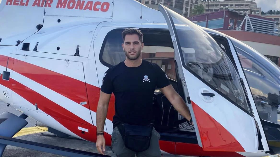 Οι διάλογοι που έκαψαν τον πρώην αστυνομικό και TikToker-«Σε μία δουλειά βγάζω 10.000 τον μήνα, στην άλλη 1.000 ευρώ» Οι διάλογοι που έκαψαν τον πρώην αστυνομικό και TikToker-«Σε μία δουλειά βγάζω 10.000 τον μήνα, στην άλλη 1.000 ευρώ»