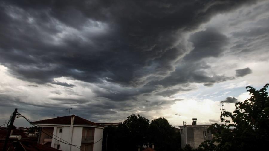 Συννεφιασμένη Κυριακή, πιθανότητα βροχών από Δευτέρας-Το σκηνικό του καιρού