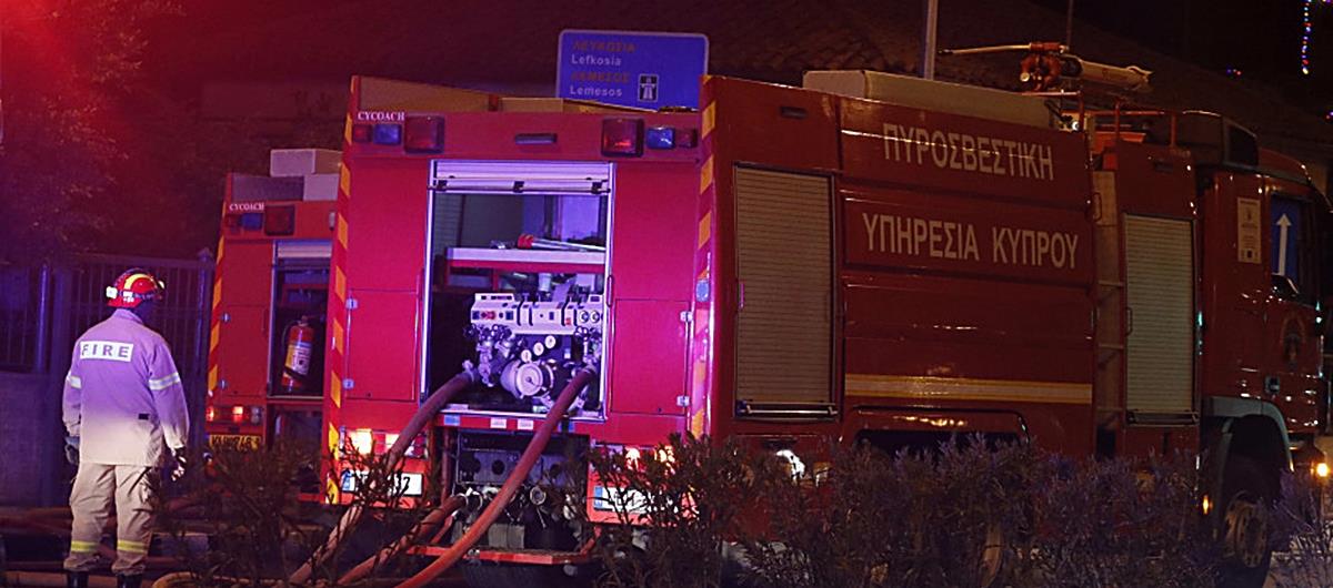 Πήδηξε από τον δεύτερο όροφο για να γλυτώσει από φωτιά ένοικος διαμερίσματος-Προκλήθηκε από κύλινδρο υγραερίου