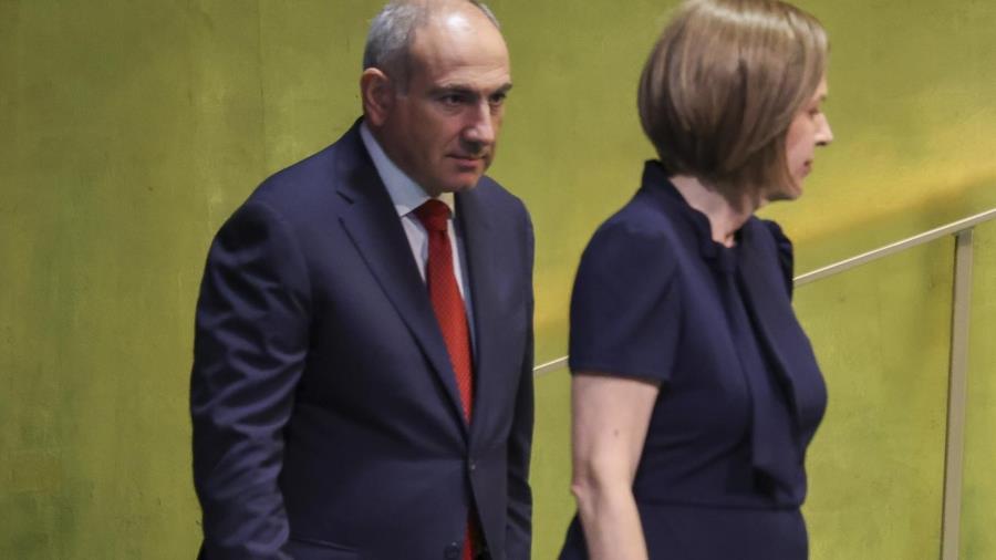Βουλευτές απηύθυναν ερωτήσεις στον Αρμένιο Πρωθυπουργό στην Ολομέλεια ΚΣΣΕ