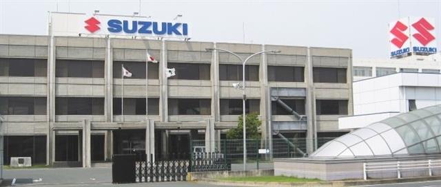 SUZUKI