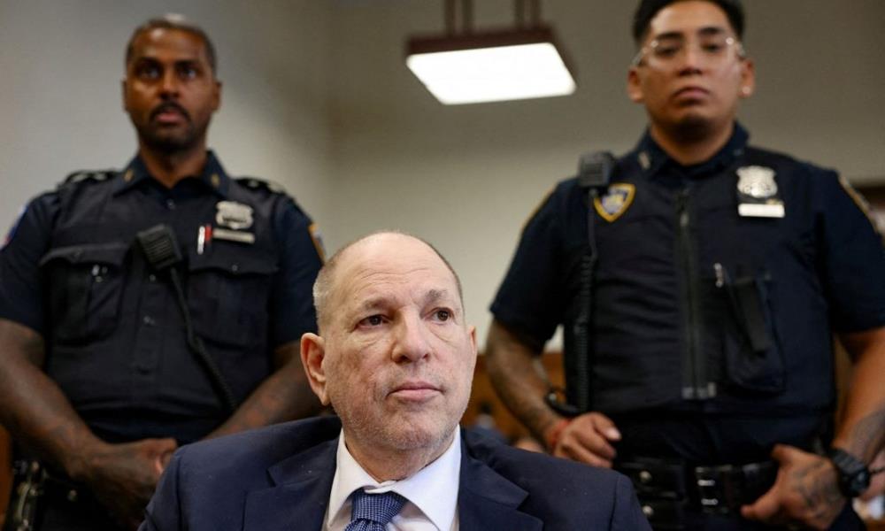 2024-09-12T100424Z_909210379_RC2GY8AMIULM_RTRMADP_5_PEOPLE-HARVEY-WEINSTEIN-600x400