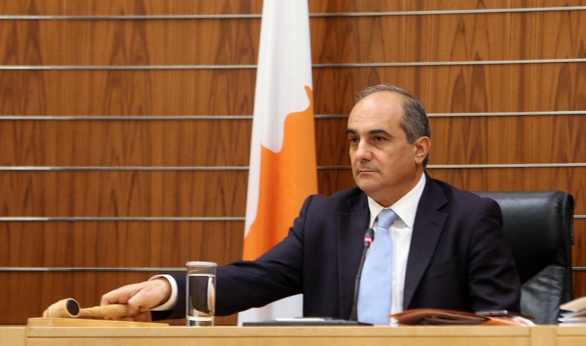 Συλλούρης