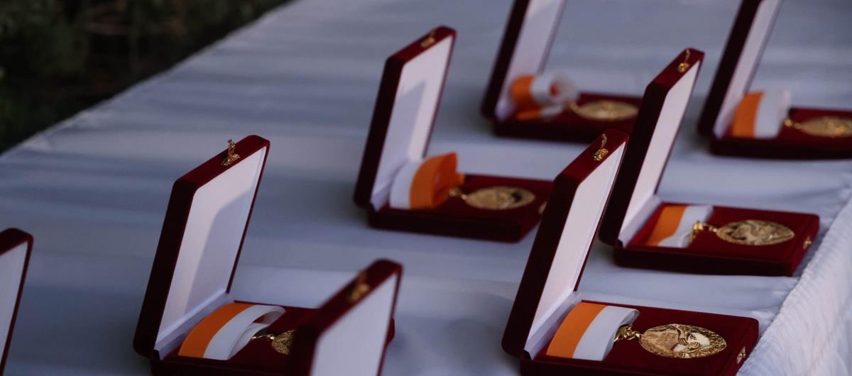 Αυτοί είναι οι οκτώ ομογενείς που βράβευσε με το Μετάλλιο Εξαίρετης Προσφοράς προς την Κύπρο ο Πρόεδρος (pics) Αυτοί είναι οι οκτώ ομογενείς που βράβευσε με το Μετάλλιο Εξαίρετης Προσφοράς προς την Κύπρο ο Πρόεδρος (pics)
