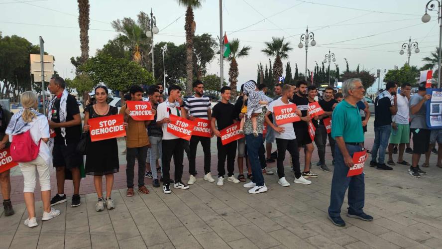 Κινητοποίηση για τον λιμό στη Γάζα στη Λάρνακα-«Δεν θα κουραστούμε να υψώνουμε τη φωνή μας κατά της βαρβαρότητας» (vid&pics)
