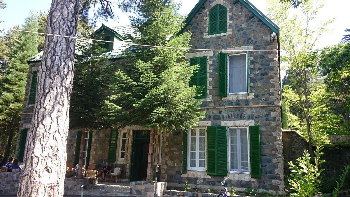 KATOIKIES TROODOS
