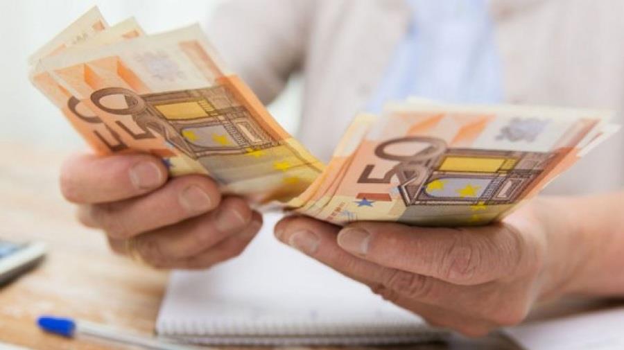Έστησε μεγάλη κομπίνα για 14 χρόνια σε εταιρεία στη Λεμεσό-Χειροπέδες σε λογίστρια για απόσπαση 249 χιλ, ευρώ Έστησε μεγάλη κομπίνα για 14 χρόνια σε εταιρεία στη Λεμεσό-Χειροπέδες σε λογίστρια για απόσπαση 249 χιλ, ευρώ