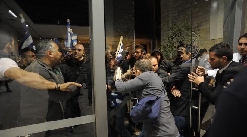ΕΠΙΘΕΣΗ ΕΝΑΝΤΙΟΝ ΤΑΛΑΤ