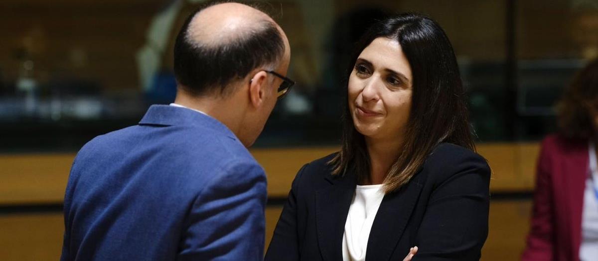 Σαφές μήνυμα Ραουνά στην Τουρκία για έμπρακτη συμβολή στο Κυπριακό-«Ευκαιρία να το μεταφέρουμε ως Ένωση των 27» Σαφές μήνυμα Ραουνά στην Τουρκία για έμπρακτη συμβολή στο Κυπριακό-«Ευκαιρία να το μεταφέρουμε ως Ένωση των 27»