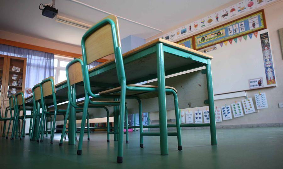 Βλέπουν σοβαρά προβλήματα με την έναρξη της σχολικής χρονιάς οι συντεχνίες-«Εκπαιδευτικοί δεν έλαβαν ακόμη 13ο μισθό» Βλέπουν σοβαρά προβλήματα με την έναρξη της σχολικής χρονιάς οι συντεχνίες-«Εκπαιδευτικοί δεν έλαβαν ακόμη 13ο μισθό»