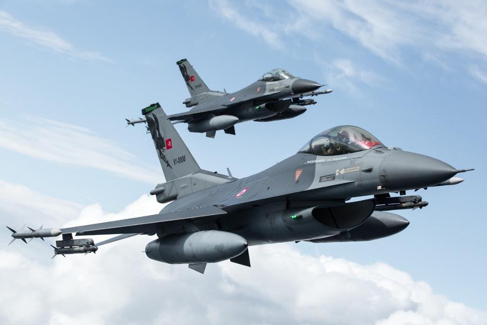 4234017631949460 tourkia-maxitika-f-16