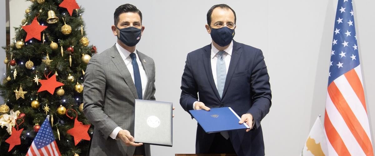 Υπ. Εξωτερικών, Εκτελών χρέη Υπουργ