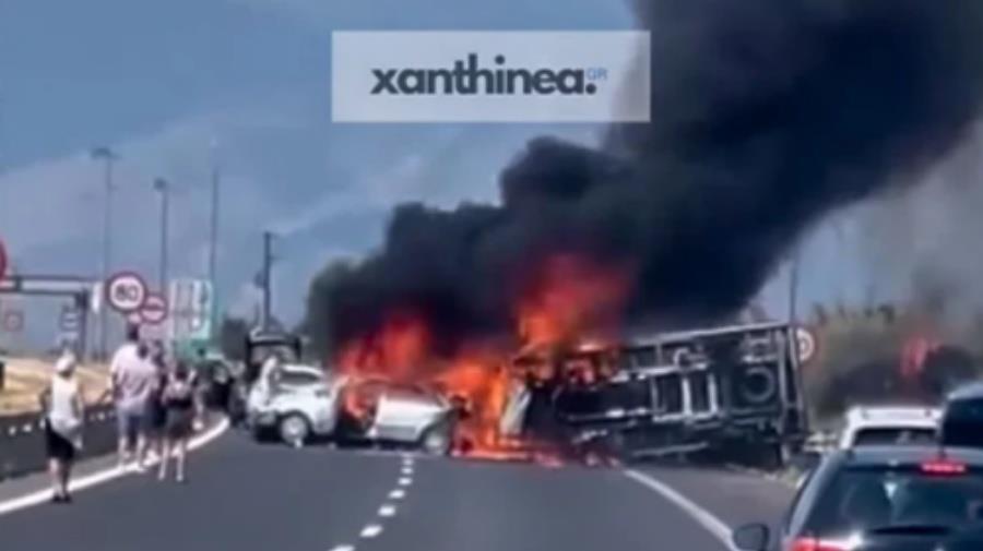 Φρουρούμενος στο νοσοκομείο ο οδηγός του φορτηγού που έπεσε πάνω σε όχημα στην Εγνατία με απολογισμό τρεις νεκρούς Φρουρούμενος στο νοσοκομείο ο οδηγός του φορτηγού που έπεσε πάνω σε όχημα στην Εγνατία με απολογισμό τρεις νεκρούς