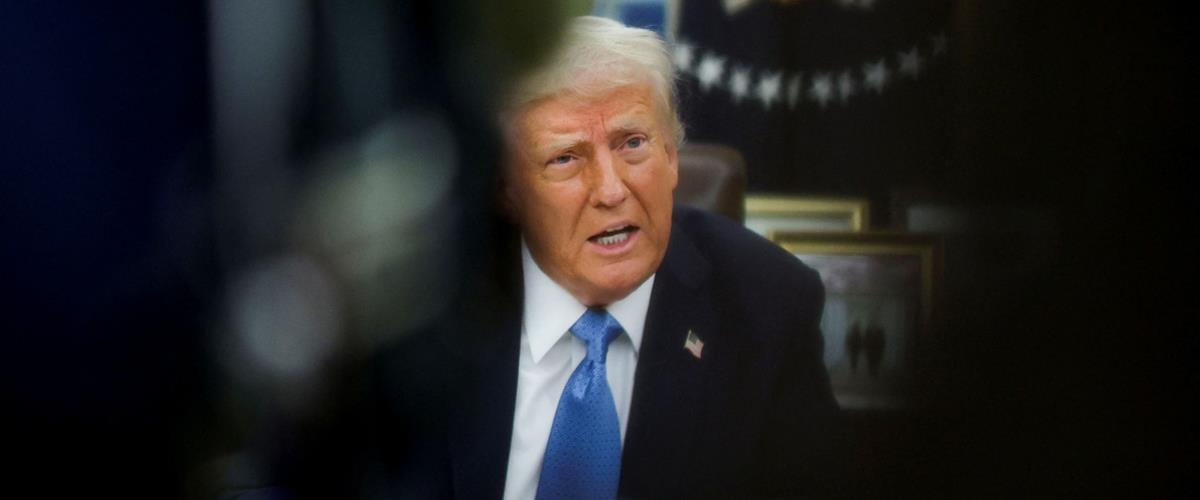 2025-01-31T231357Z_867027352_RC29LCA7A6P2_RTRMADP_5_USA-TRUMP