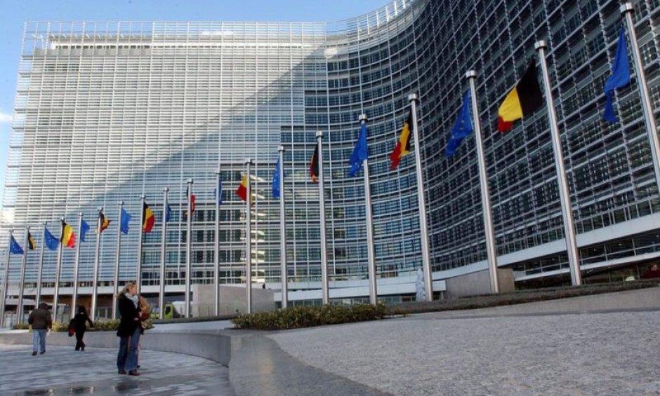 Ζητά από τα μέρη τα μέρη να δεσμευτούν για υλοποίηση GSI το συντομότερο δυνατό η Ευρωπαϊκή Επιτροπή Ζητά από τα μέρη τα μέρη να δεσμευτούν για υλοποίηση GSI το συντομότερο δυνατό η Ευρωπαϊκή Επιτροπή