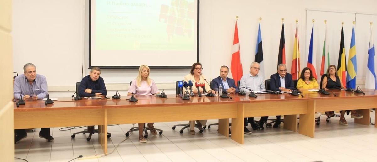 Μείωση ύλης και εξορθολογισμός αναλυτικών προγραμμάτων τη νέα σχολική χρονιά Μείωση ύλης και εξορθολογισμός αναλυτικών προγραμμάτων τη νέα σχολική χρονιά