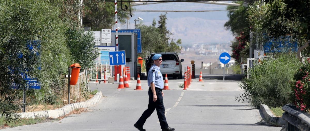 Τουρκικές αναφορές για διαφοροποιήσεις στις διελεύσεις από κατεχόμενα-Διαψεύδει η Αστυνομία