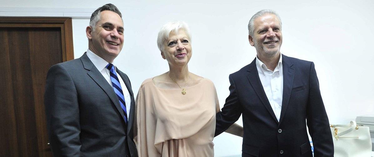 ΤΡΙΜΕΡΗΣ ΠΡΟΕΔΡΙΚΕΣ 