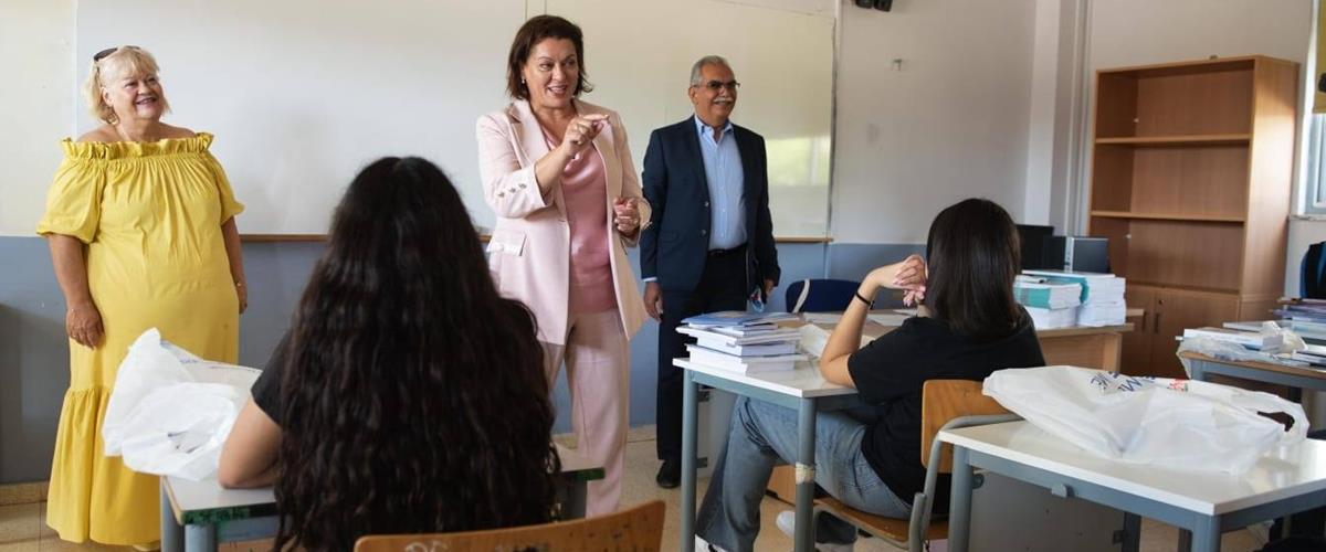 Πρώτο… διαγώνισμα για Μιχαηλίδου για τη νέα σχολική χρονιά-Εξετάζεται στη Βουλή για τα ανοιχτά μέτωπα