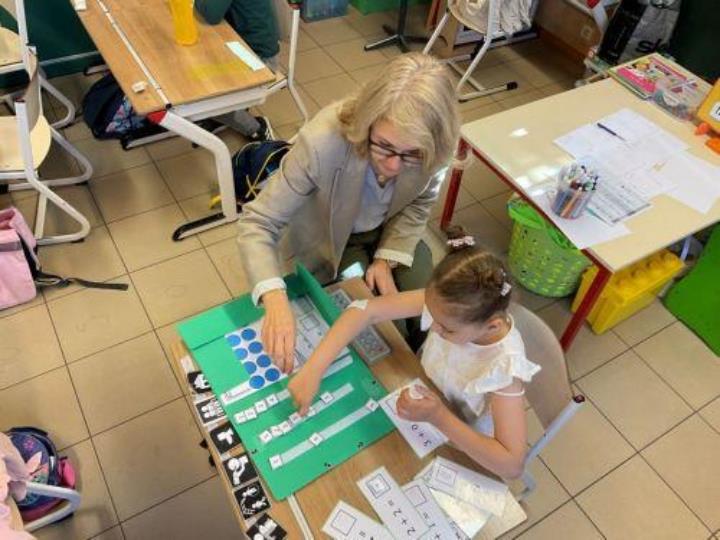 Μη καταβολή 13ου μισθού και ανεργιακού επιδόματος σε εκπαιδευτικούς καταγγέλλουν οι συντεχνίες Μη καταβολή 13ου μισθού και ανεργιακού επιδόματος σε εκπαιδευτικούς καταγγέλλουν οι συντεχνίες