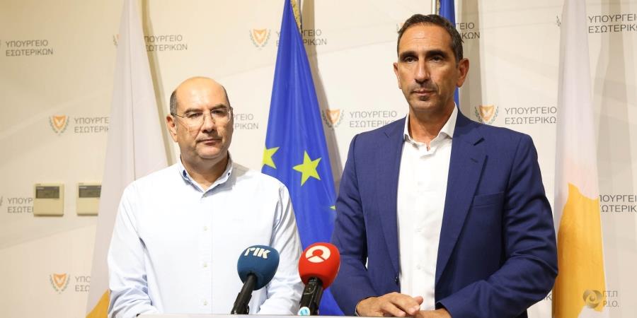 Απαντά στις αντιδράσεις για την εγκύκλιο για παρέμβαση των τοπικών Αρχών για συνθήματα ο Ιωάννου-Επικοινώνησε με Βύρα Απαντά στις αντιδράσεις για την εγκύκλιο για παρέμβαση των τοπικών Αρχών για συνθήματα ο Ιωάννου-Επικοινώνησε με Βύρα