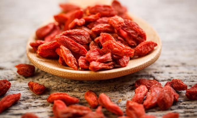 Red dried goji berries