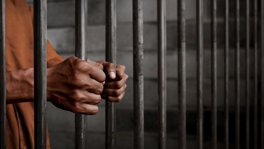 Υπό εξαήμερη κράτηση 28χρονος για κατοχή κοκαΐνης και κάνναβης Υπό εξαήμερη κράτηση 28χρονος για κατοχή κοκαΐνης και κάνναβης