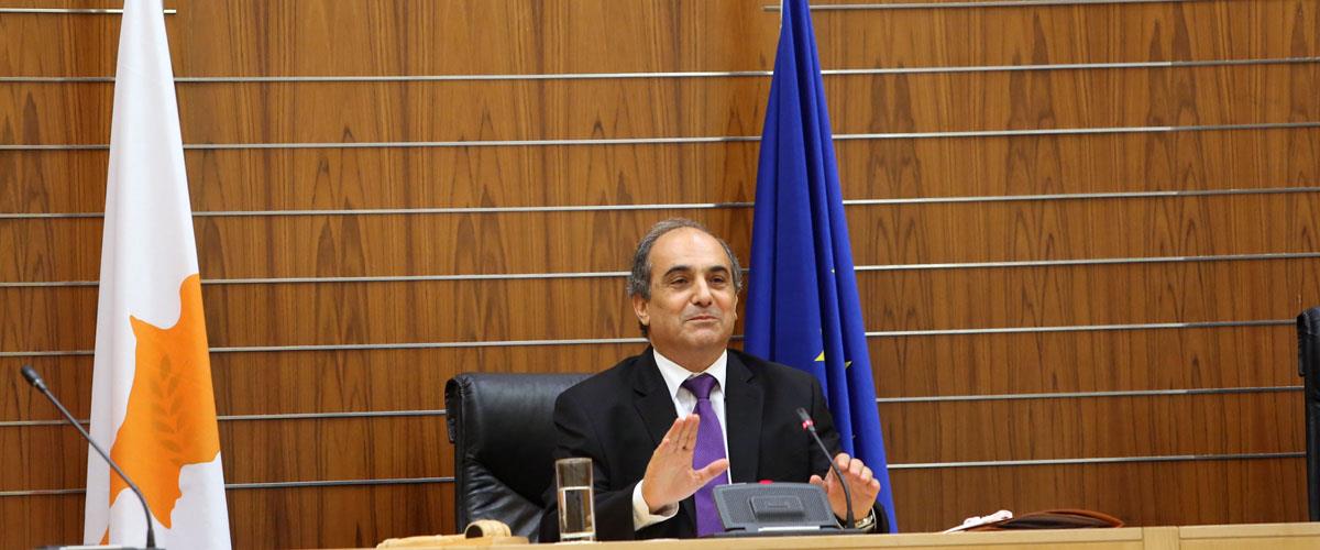 ΝΕΟΣ ΠΡΟΕΔΡΟΣ ΒΟΥΛΗΣ ΔΗΜΗΤΡΗΣ ΣΥΛΛΟΥΡΗΣ