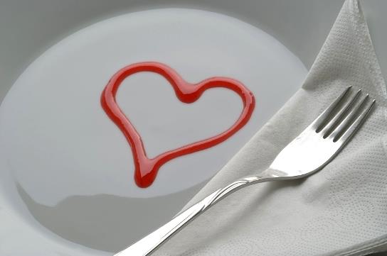 Simple cover, made out of a heart shape on a plate.