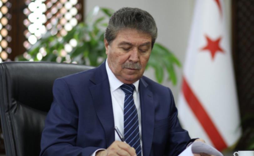 Διαψεύδει δημοσιεύματα για τις «άδειες» οπλοφορίας στα κατεχόμενα ο Ουστέλ-«Το μεγαλύτερο μέρος ανήκει στην “αστυνομία”»