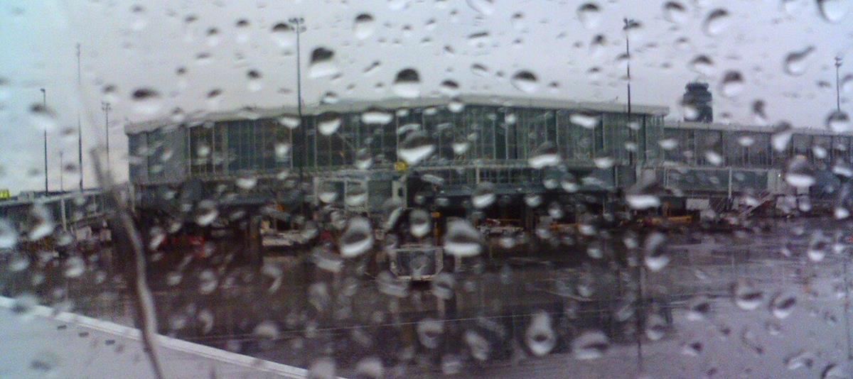 4352553581910081 102502-0.VIairport-1
