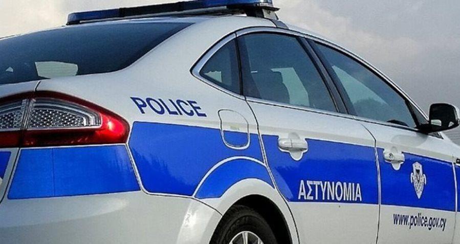 Κλοπή 65.000 ευρώ από επιχειρηματία στην Πάφο-Τα άφησε στο αυτοκίνητο και του έσπασαν το παράθυρο Κλοπή 65.000 ευρώ από επιχειρηματία στην Πάφο-Τα άφησε στο αυτοκίνητο και του έσπασαν το παράθυρο